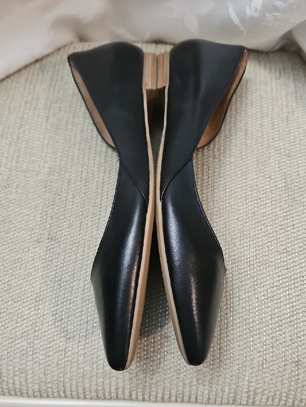 Marc Fisher LTD Sunny Half d' Orsay Flats Women 9.5 Black Leather Pointy Toe - Picture 6 of 11